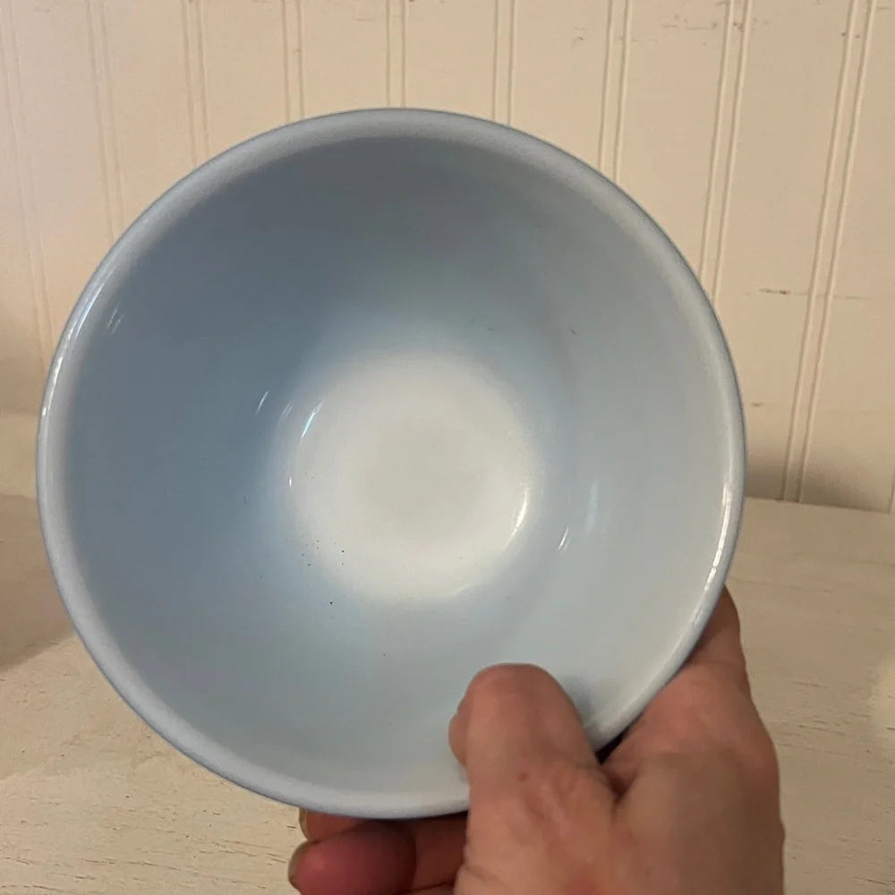 Vintage Pyrex Snowflake Blue Garland #401 Mixing bowl 1.5